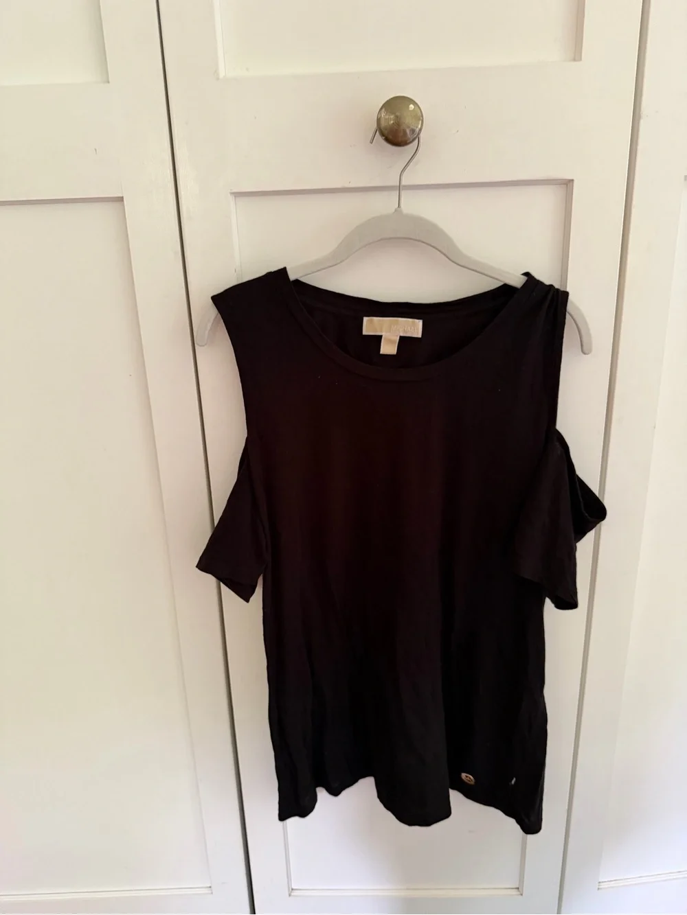 Michael Kors Black Cold-Shoulder Short Sleeve Tee